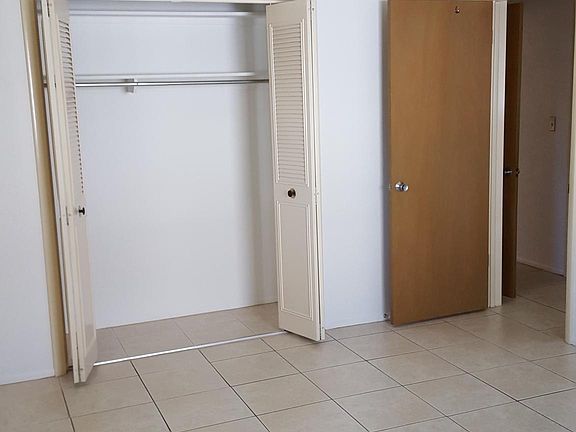 5th image of 1390 Leona Dr