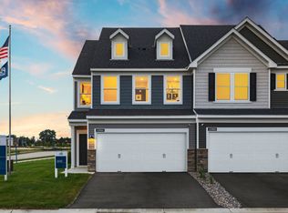 4790 Airlake Dr, Woodbury, MN 55129