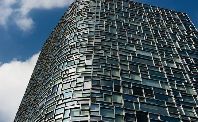 Sold by Compass | media 20