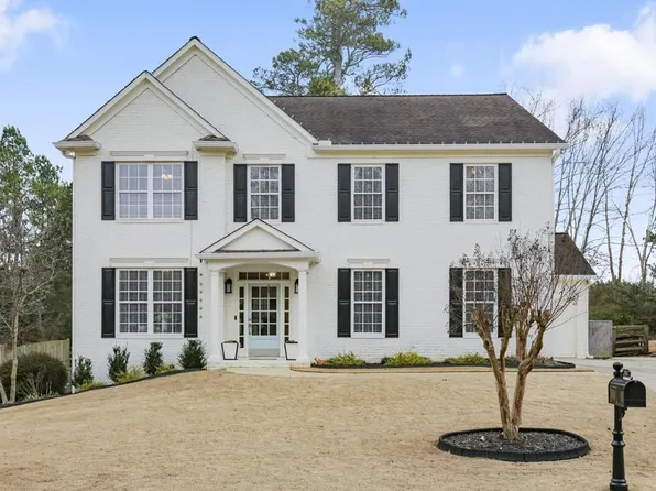 904 Andover Gln, Canton, GA 30115