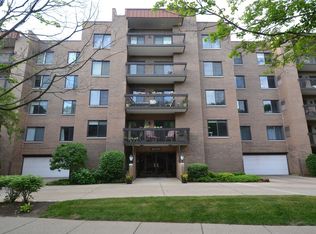 222 Main St APT 206, Evanston, IL 60202