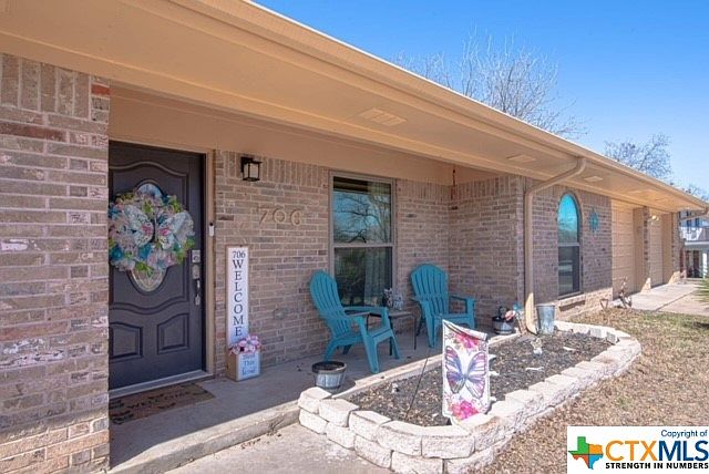 1st image of 706 Dianne Dr