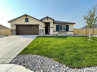 727 Hallow Pointe Dr, Sparks, NV 89441