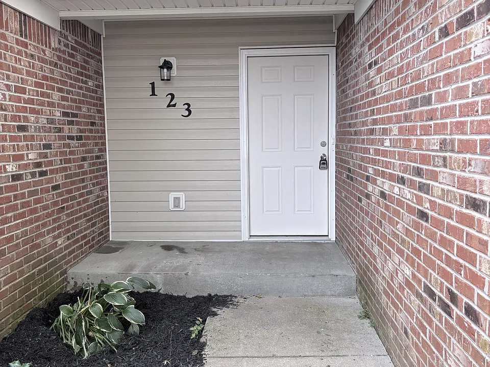 123 Karen Ct