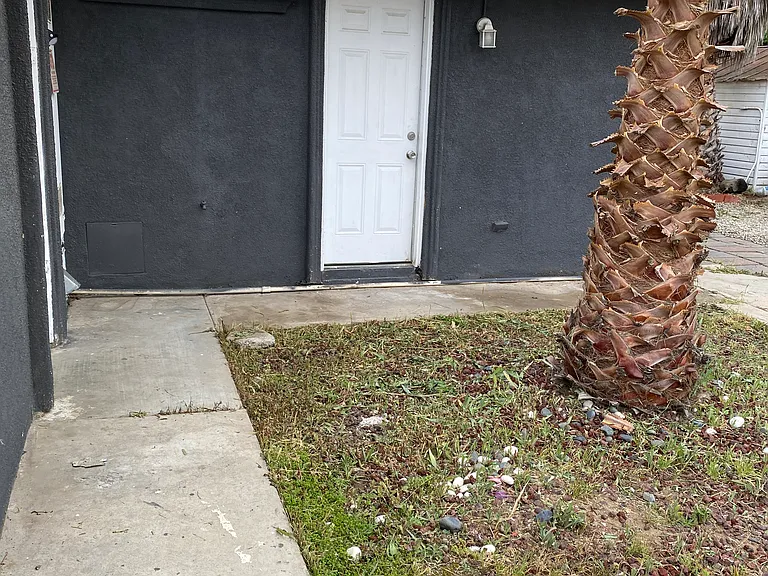 16510 Lakeshore Dr — Photo 37