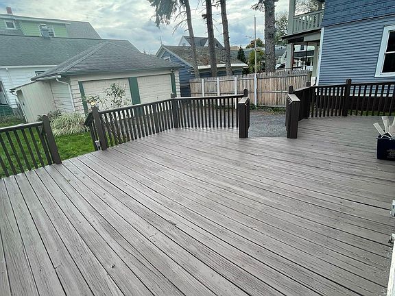 4th image of 1204 Court St #1