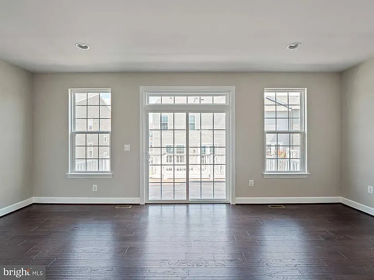 10715 Caledonia Meadow Dr — Photo 4