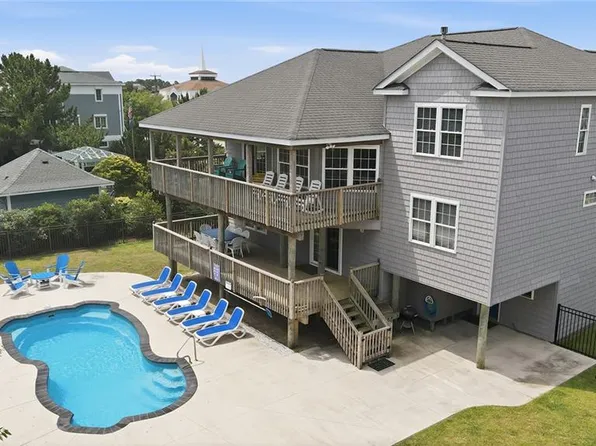 3012 Sandpiper Rd, Virginia Beach, VA 23456