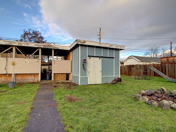 5th image of 1615 1st St
