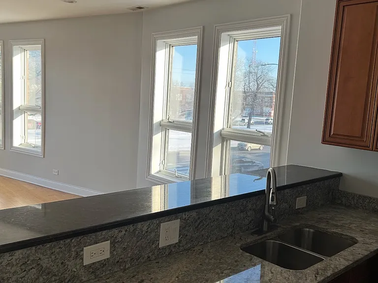 4158 S Western Ave #2 — Photo 7