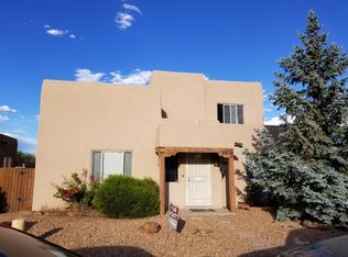 6634 Camino Rojo, Santa Fe, NM 87507