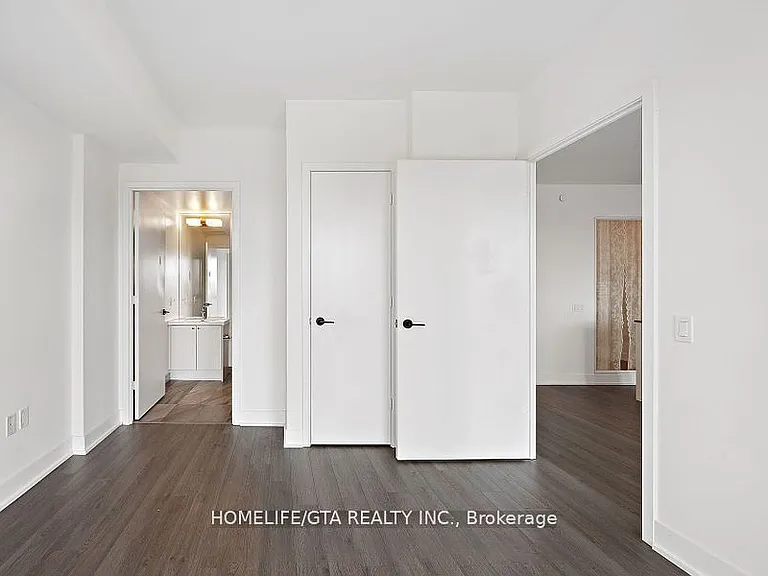 50 George Butchart Dr #506 — Photo 7