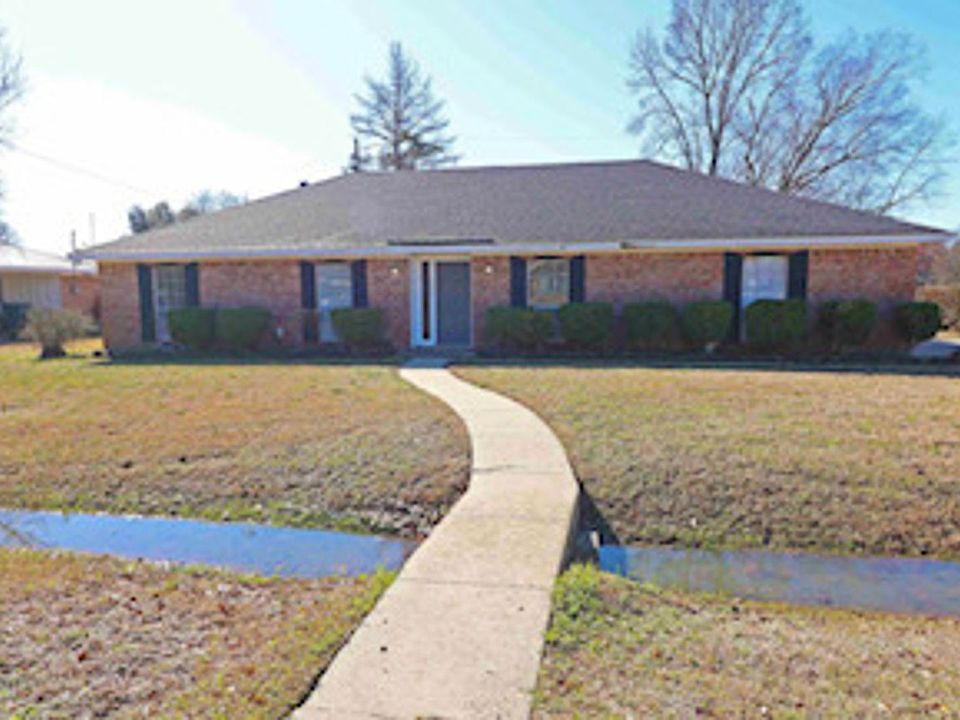 1st image of 2800 Anita Ln