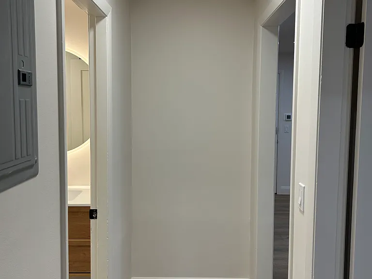 787 Admiral St #1 — Photo 22