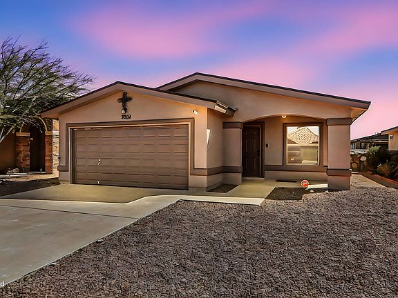 3rd image of 3832 Loma Cortez Dr