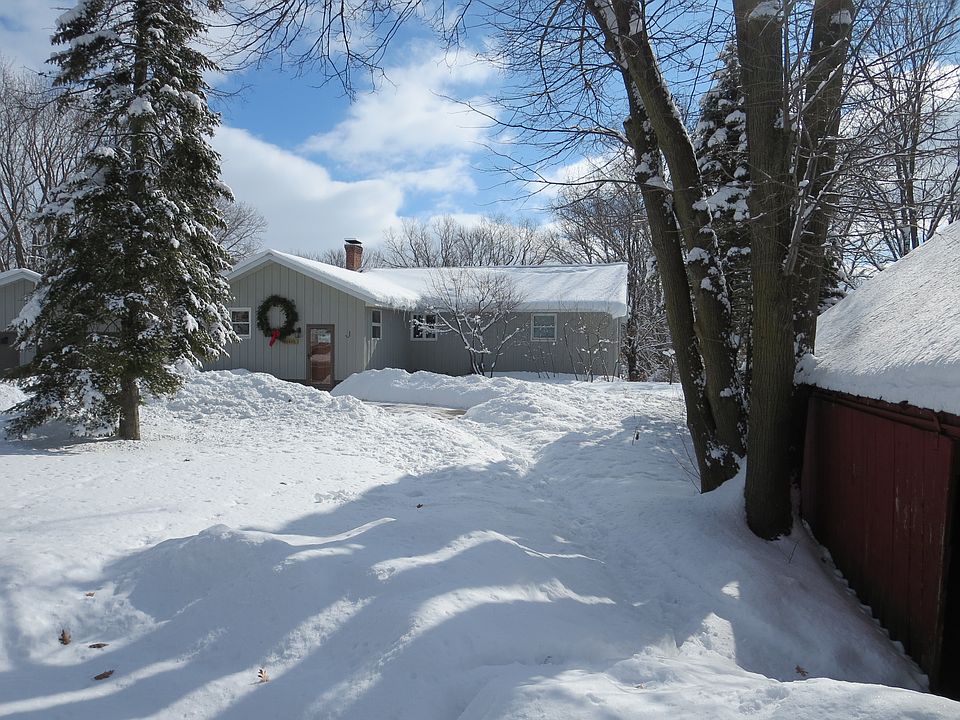 1411 E Apple Creek Rd