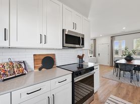 Hamlet Huntersville - Homes & Townhomes for Rent