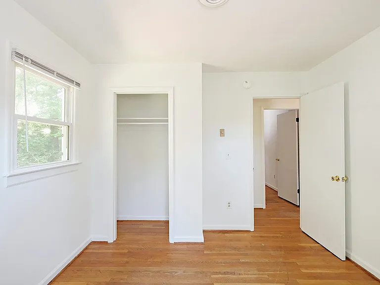 205 Saint Ives Rd — Photo 14