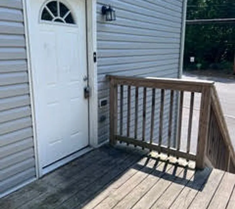 4703 Wildwood Rd