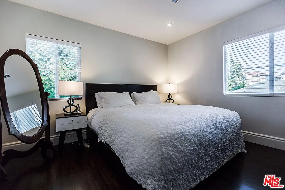 1 bed, 500 sqft, $3,000 — Photo 3