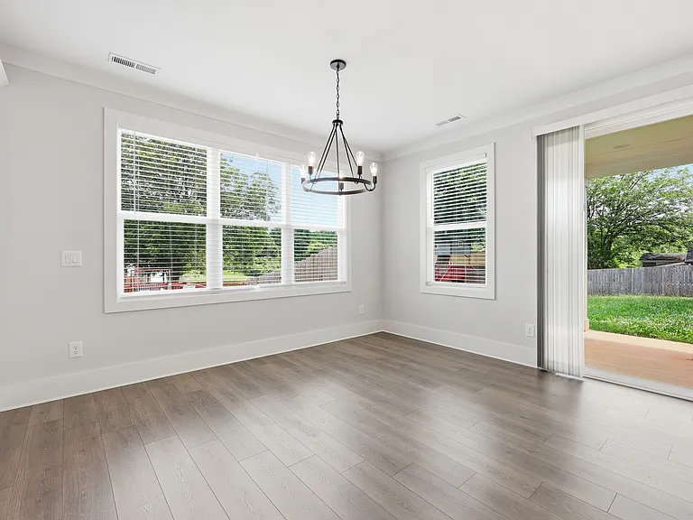 2957 Ross Ave #1 — Photo 25