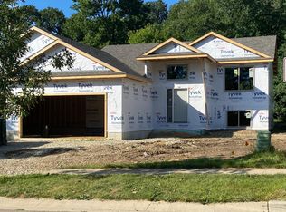 6544 Clarkia Dr NW, Rochester, MN 55901