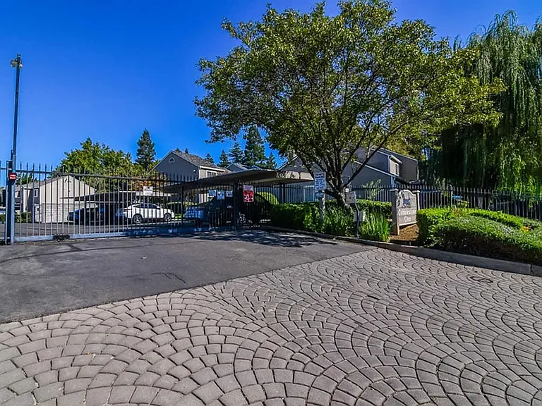 9101 Newhall Dr #45 — Photo 22