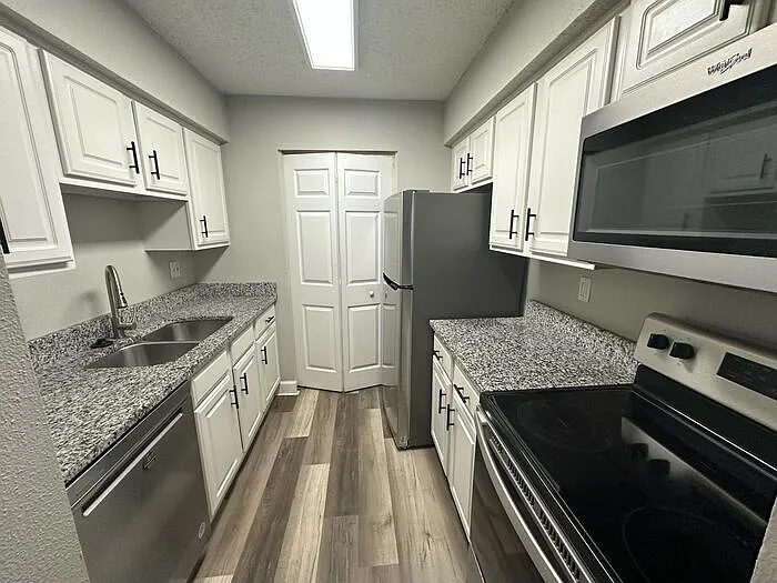 3772 Idlebrook Cir #108 — Photo 5