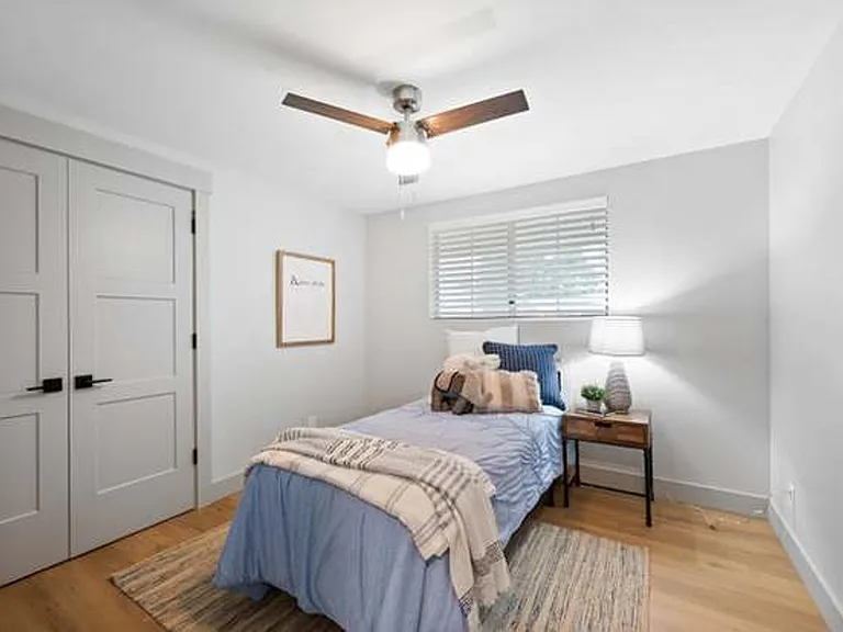 1238 E Oros Ave — Photo 20