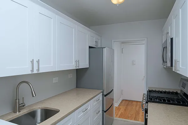 Sold by Houlihan Lawrence | media 14