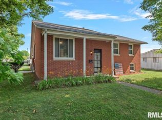 2401 E Devonshire Rd, Springfield, IL 62703