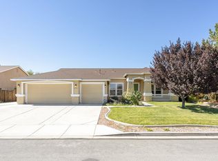 17735 Thunder River Dr, Reno, NV 89508