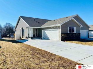 5334 Linden St, Lincoln, NE 68516