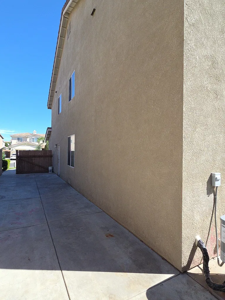 "Coming Soon!" LCL Rental: Spacious 5-Bedroom Eastvale Home — Photo 3