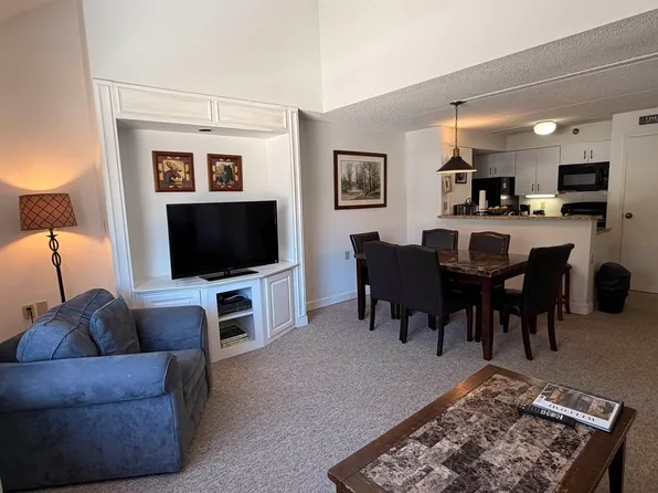 23 Black Bear Road #322, Waterville Valley, NH 03215