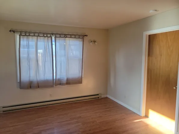 518 1/2 2nd Ave E, Jerome, ID 83338