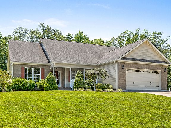 3rd image of 10782 Thatcher Crest Dr