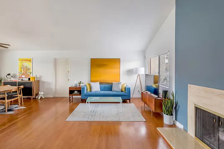 3 bed, 1452 sqft, $5,100 — Photo 3