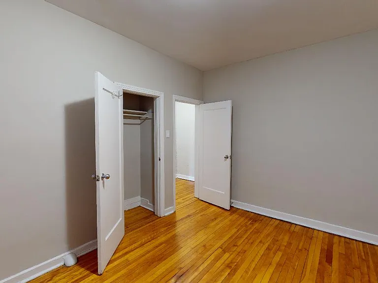 425 Elgin St — Photo 17
