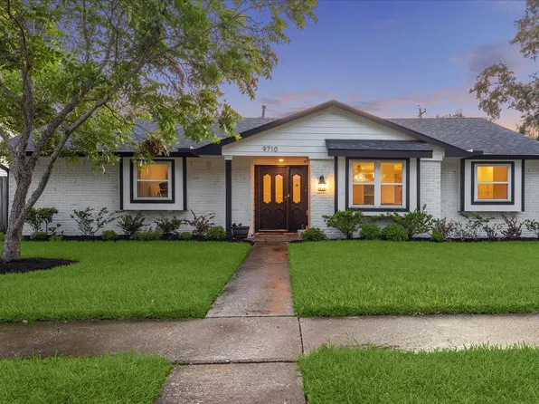 9710 Bob White Dr, Houston, TX 77096