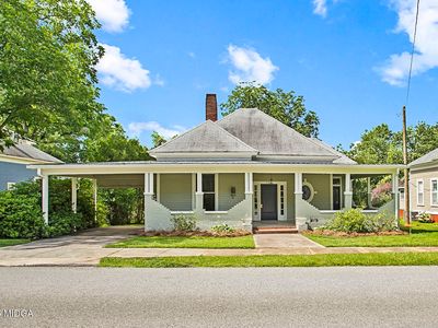 135 Holmes St, Barnesville, GA, 30204