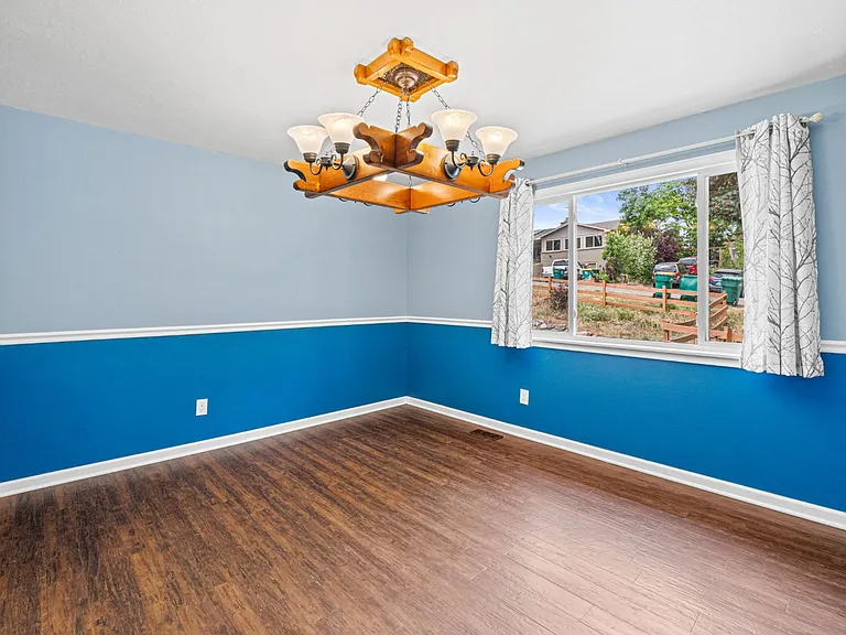 8822 S Balsam St — Photo 5