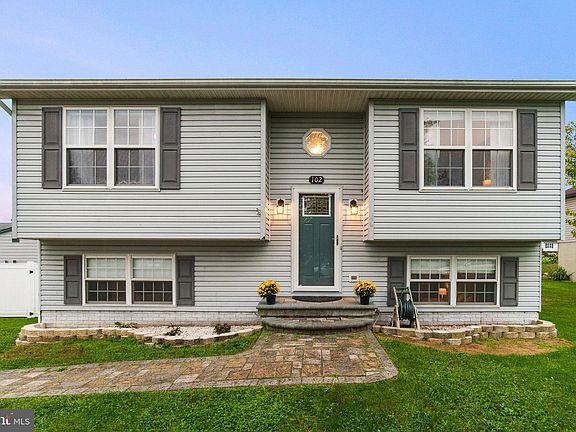 4th image of 102 Berkshire Cir