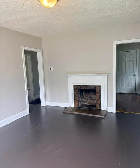 109 14th Ct W — Photo 3