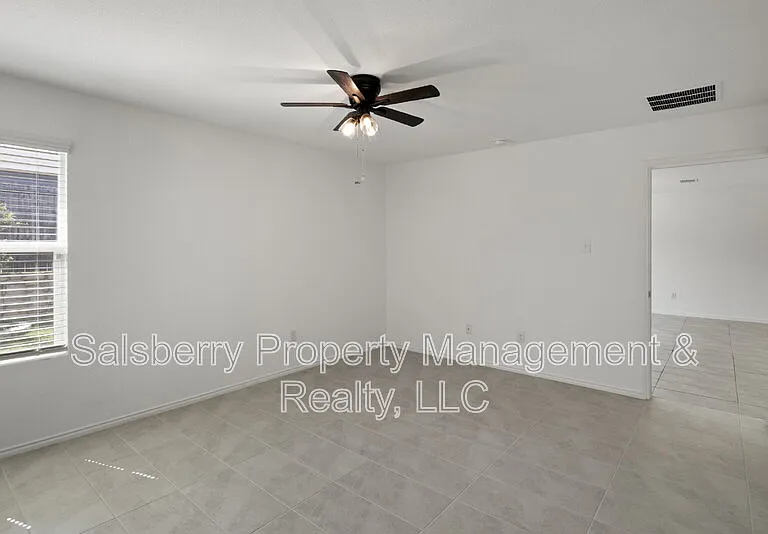 11807 Marcellus Way — Photo 24