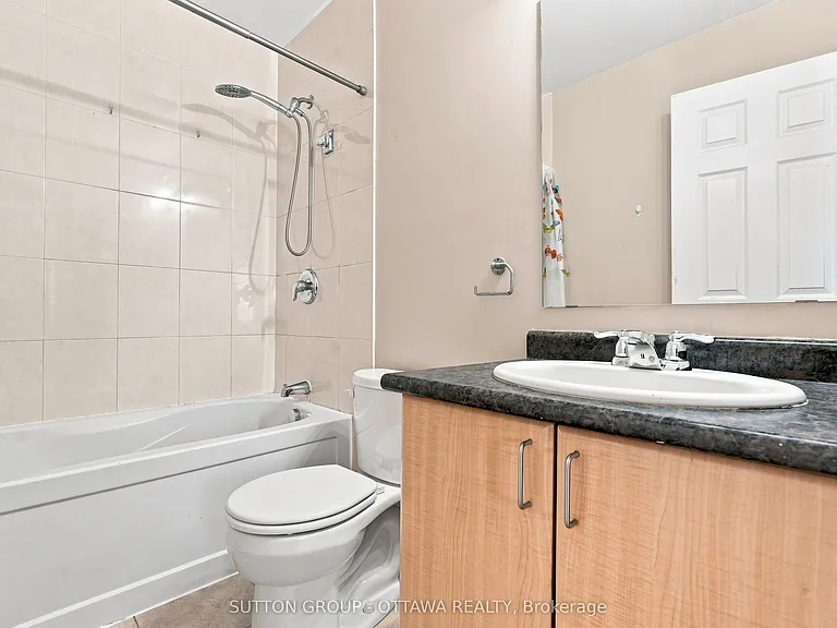2621 Baynes Sound Way — Photo 15