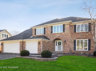 1540 Saranell Ave, Naperville, IL 60540