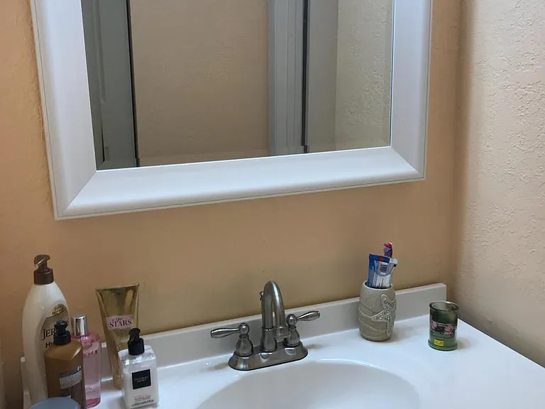 5825 W 25th Ct — Photo 5