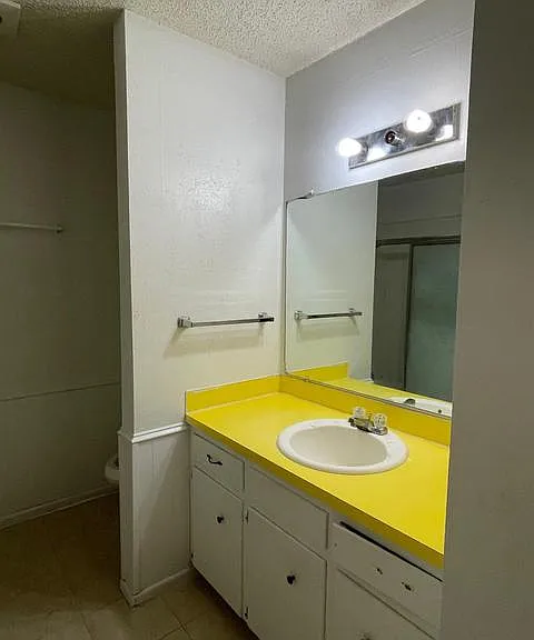 610 N Elkhart Ave #B — Photo 8