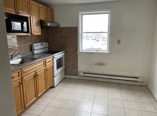 1722 S 6th St #3, Philadelphia, PA 19148
